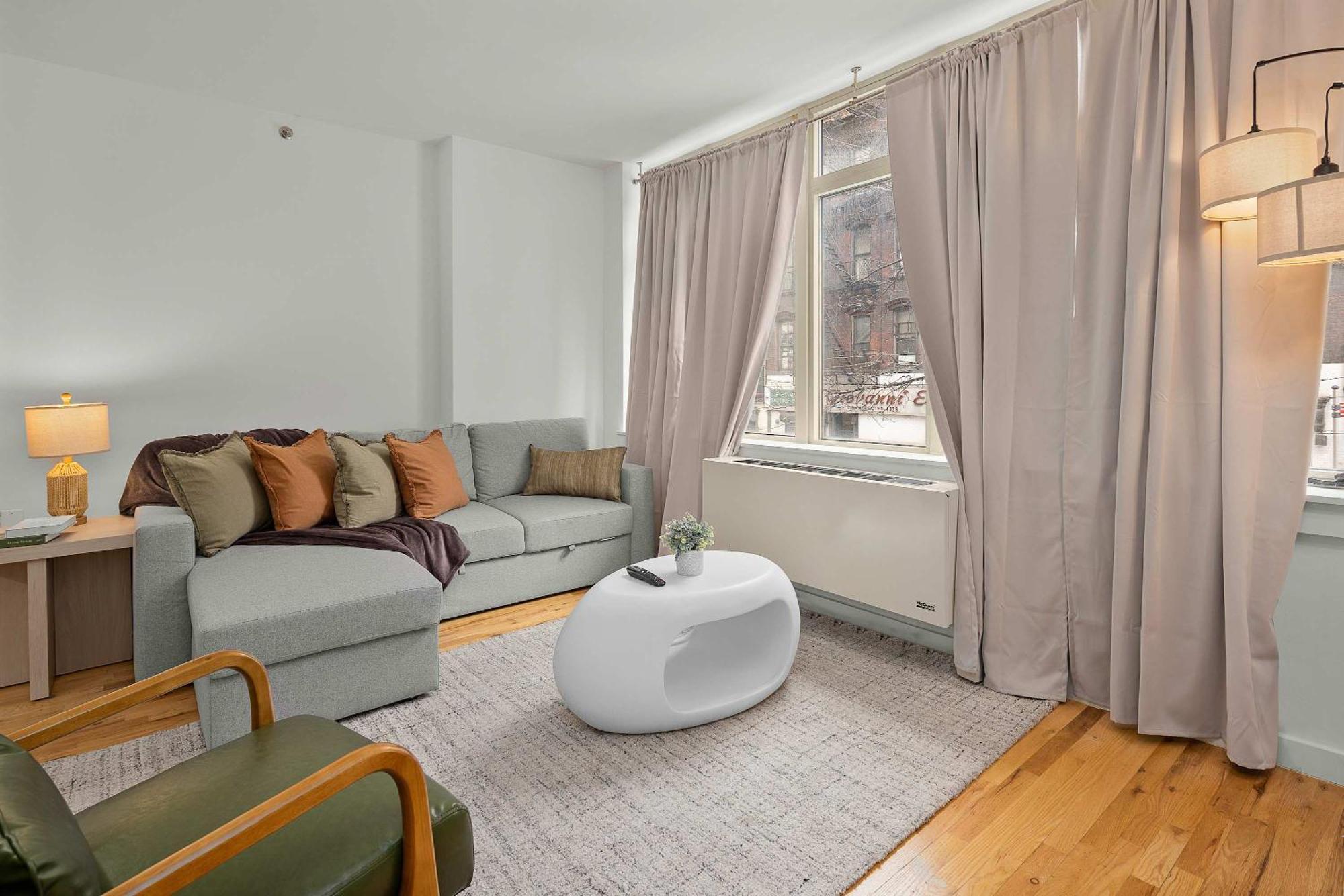 Spacious 2br Steps From Times Square & Broadway Apartamento *